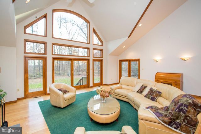 786 RIDGE RD, Telford, PA 18969