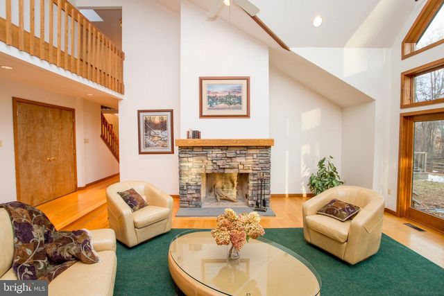 786 RIDGE RD, Telford, PA 18969