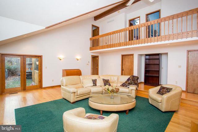 786 RIDGE RD, Telford, PA 18969