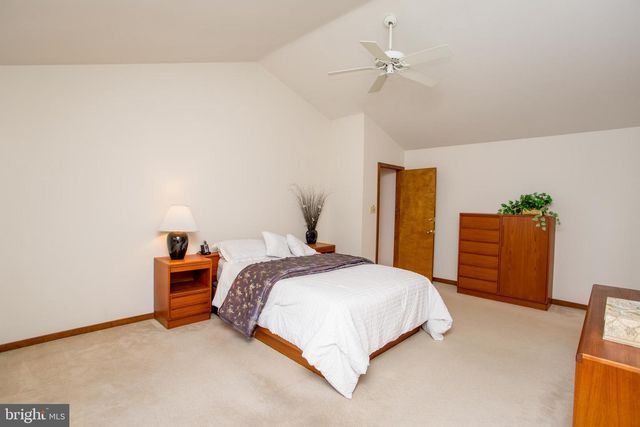 786 RIDGE RD, Telford, PA 18969