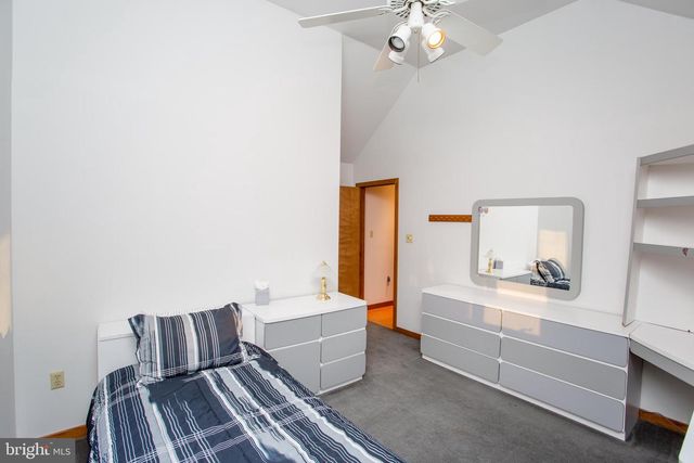 786 RIDGE RD, Telford, PA 18969