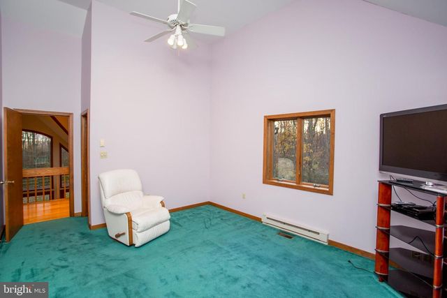 786 RIDGE RD, Telford, PA 18969