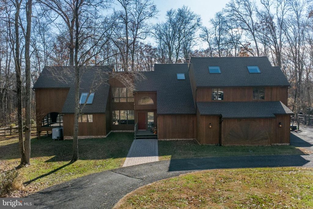 786 RIDGE RD, Telford, PA 18969