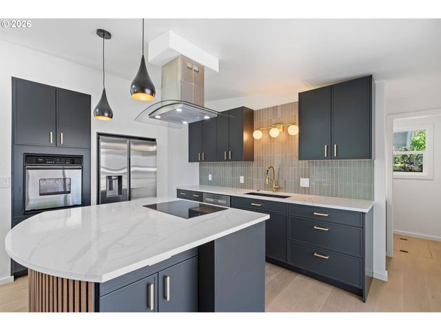 1865 Sw WELLINGTON Ave, Portland, OR 97225