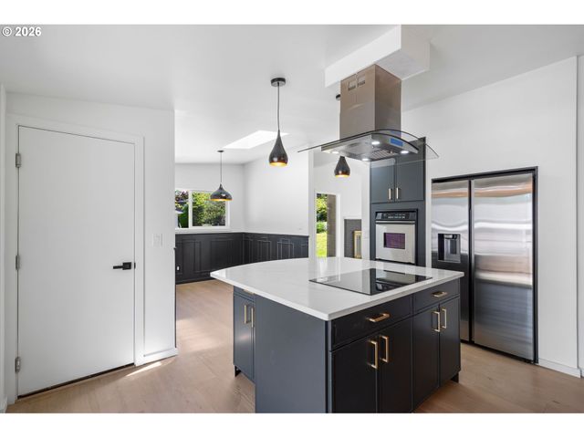 1865 Sw WELLINGTON Ave, Portland, OR 97225
