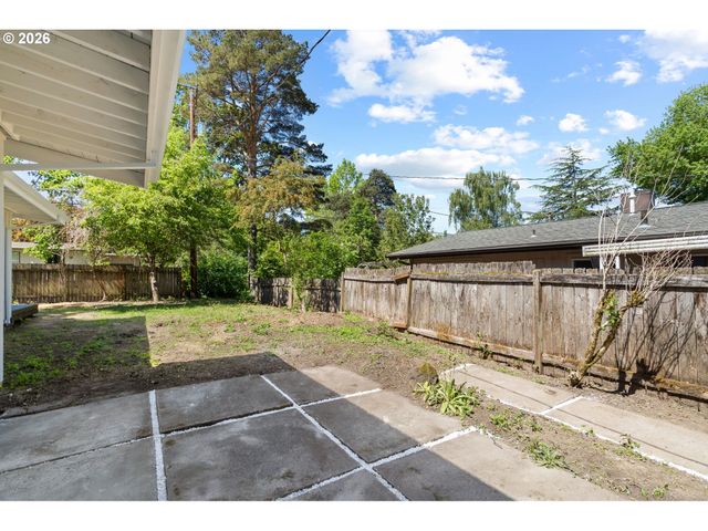 1865 Sw WELLINGTON Ave, Portland, OR 97225