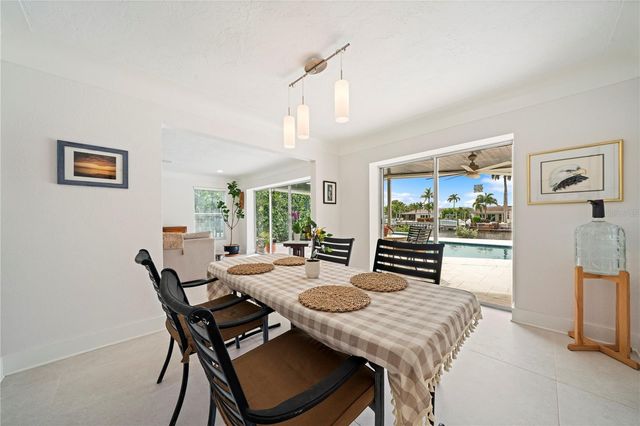 1924 MICHIGAN AVENUE NE, St Petersburg, FL 33703