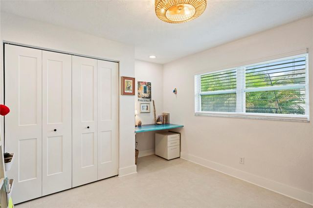 1924 MICHIGAN AVENUE NE, St Petersburg, FL 33703