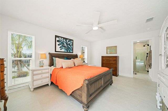 1924 MICHIGAN AVENUE NE, St Petersburg, FL 33703