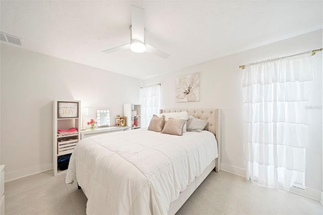 1924 MICHIGAN AVENUE NE, St Petersburg, FL 33703