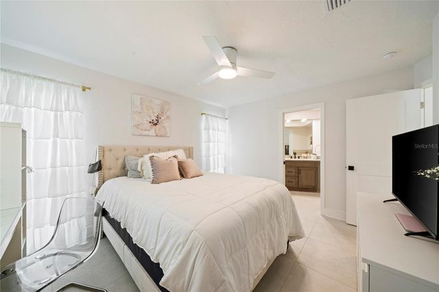 1924 MICHIGAN AVENUE NE, St Petersburg, FL 33703