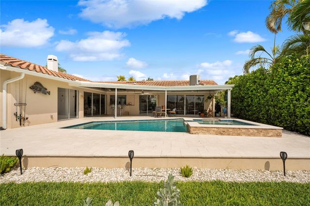 1924 MICHIGAN AVENUE NE, St Petersburg, FL 33703