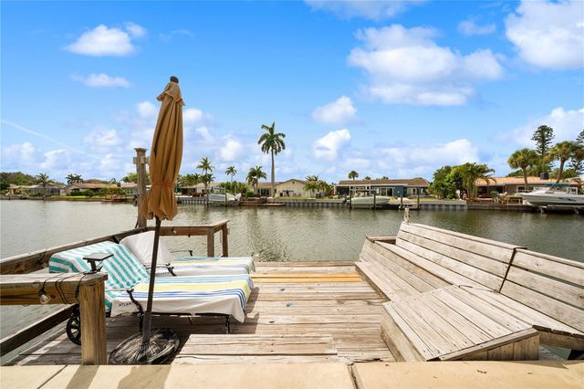 1924 MICHIGAN AVENUE NE, St Petersburg, FL 33703