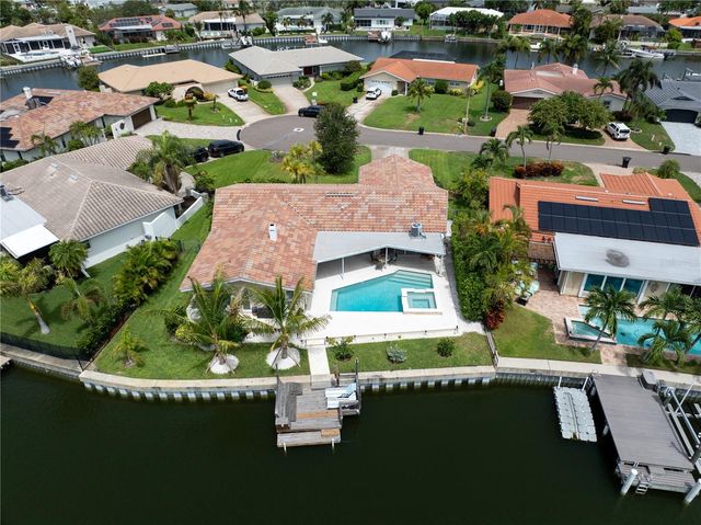 1924 MICHIGAN AVENUE NE, St Petersburg, FL 33703