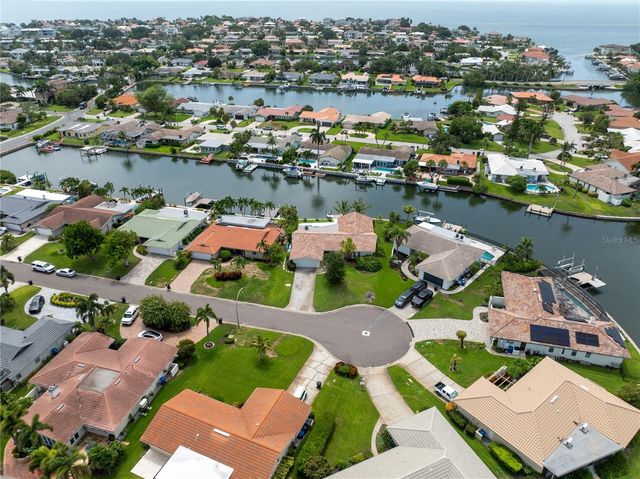 1924 MICHIGAN AVENUE NE, St Petersburg, FL 33703