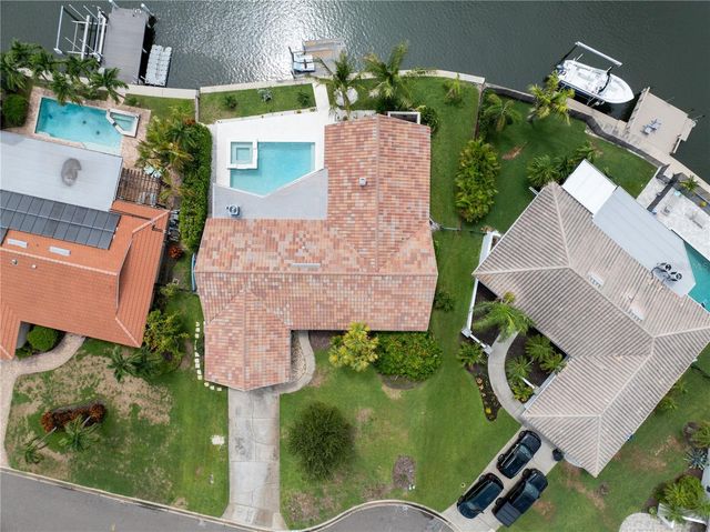 1924 MICHIGAN AVENUE NE, St Petersburg, FL 33703