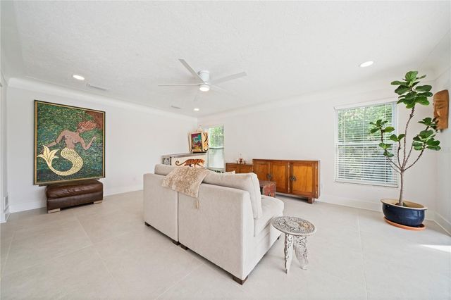 1924 MICHIGAN AVENUE NE, St Petersburg, FL 33703