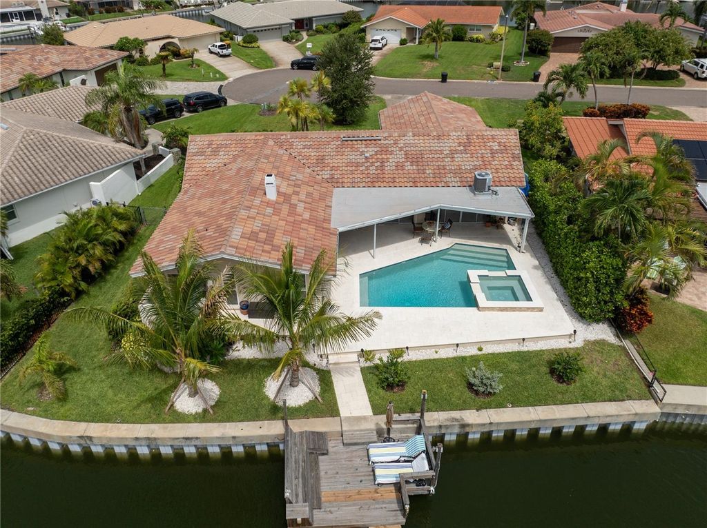 1924 MICHIGAN AVENUE NE, St Petersburg, FL 33703