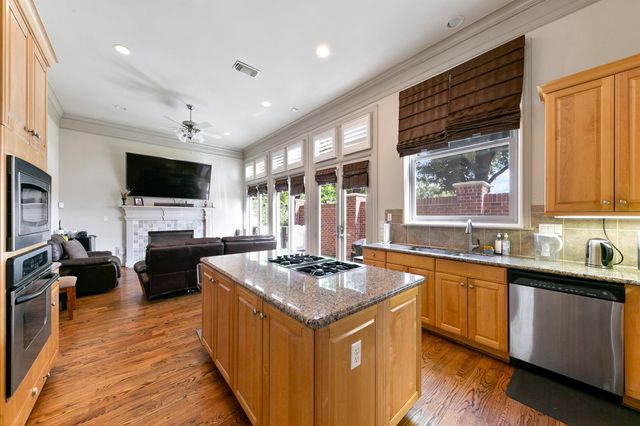 2418 S Mystic Meadow, Houston, TX 77021