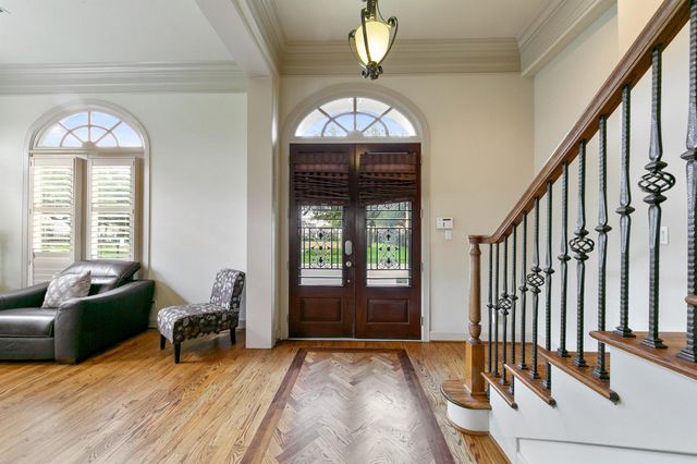 2418 S Mystic Meadow, Houston, TX 77021
