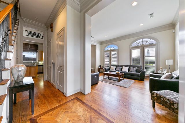 2418 S Mystic Meadow, Houston, TX 77021