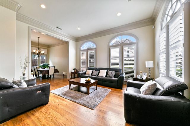 2418 S Mystic Meadow, Houston, TX 77021