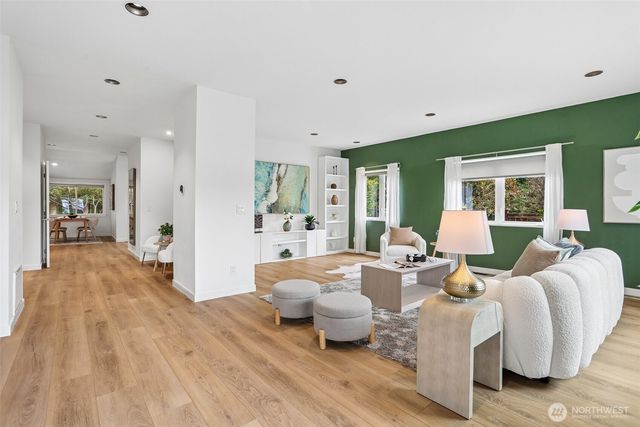10030 37th Avenue SW, Seattle, WA 98146