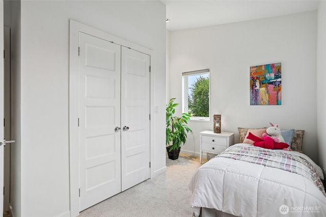 10030 37th Avenue SW, Seattle, WA 98146