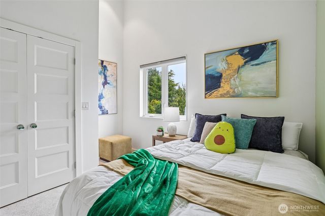 10030 37th Avenue SW, Seattle, WA 98146