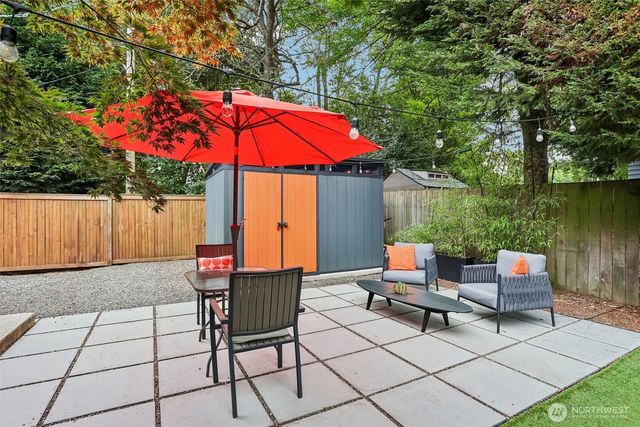 10030 37th Avenue SW, Seattle, WA 98146