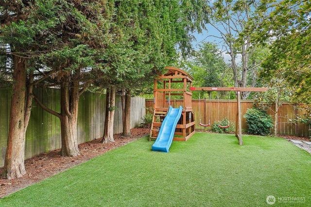 10030 37th Avenue SW, Seattle, WA 98146