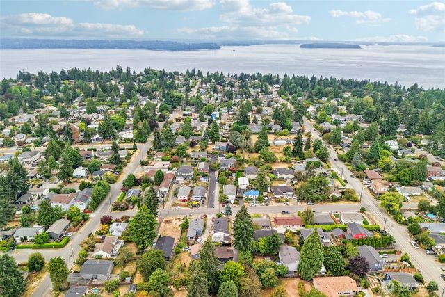 10030 37th Avenue SW, Seattle, WA 98146
