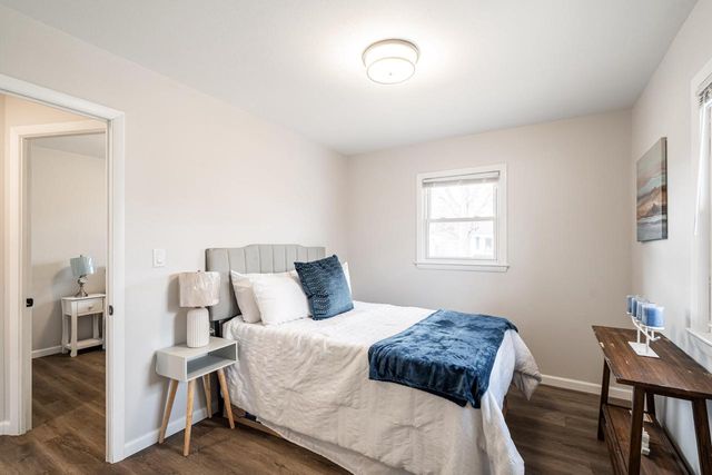 8600 W Crossfield AVENUE, Milwaukee, WI 53225