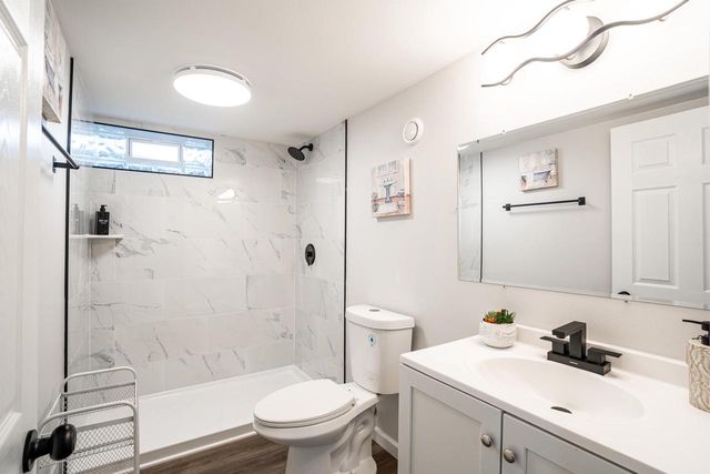 8600 W Crossfield AVENUE, Milwaukee, WI 53225