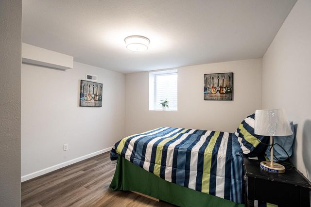 8600 W Crossfield AVENUE, Milwaukee, WI 53225