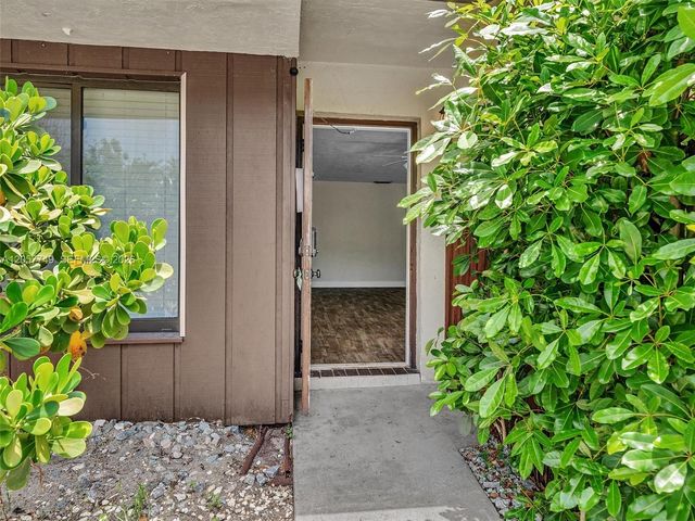 3201 NW 4th Terrace 71, Pompano Beach, FL 33064