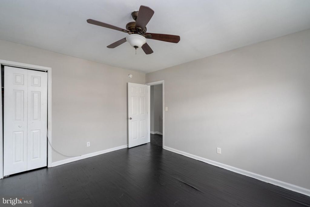 Image 16 of property listing at 23 S ABINGTON AVE, Baltimore, MD 21229