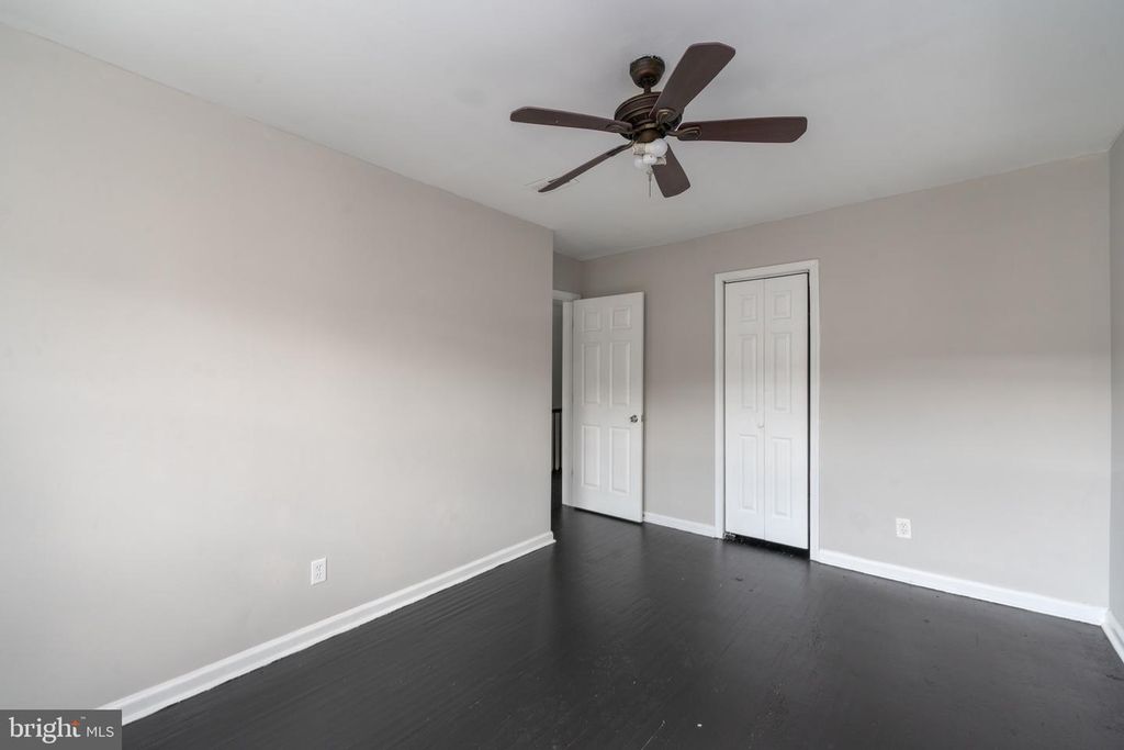 Image 18 of property listing at 23 S ABINGTON AVE, Baltimore, MD 21229