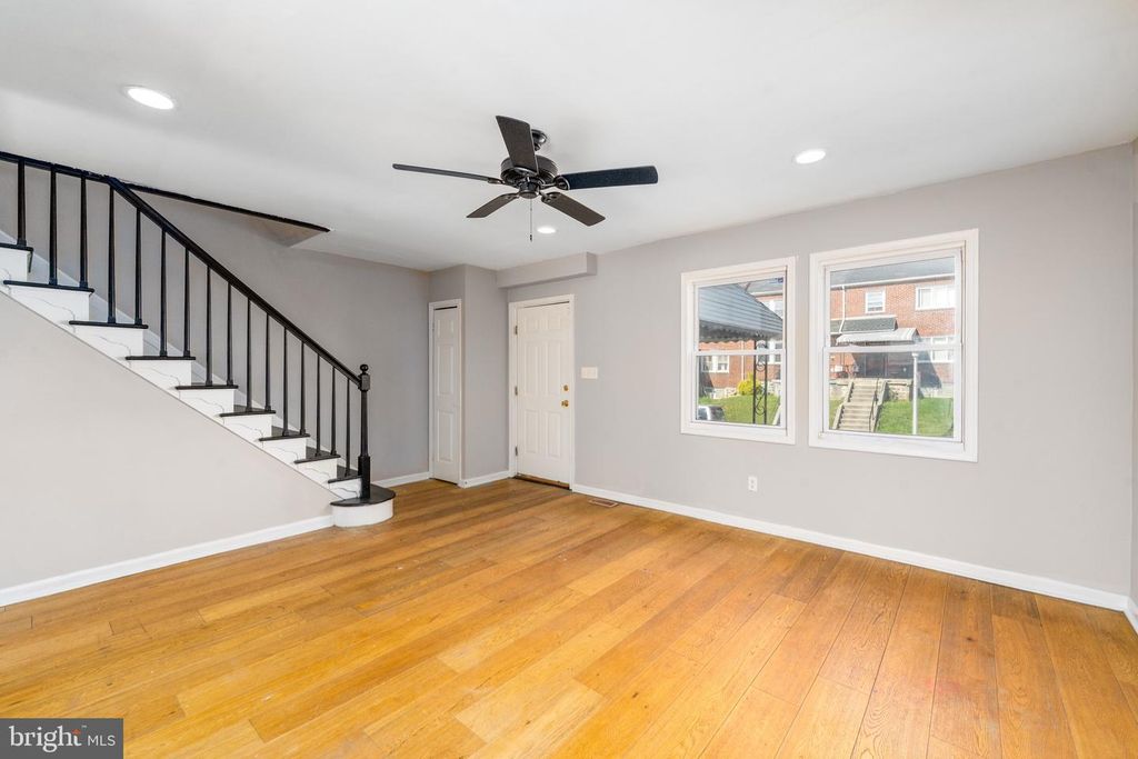 Image 2 of property listing at 23 S ABINGTON AVE, Baltimore, MD 21229