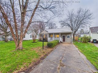 2030 Benedict Circle, St Albans, WV 25177