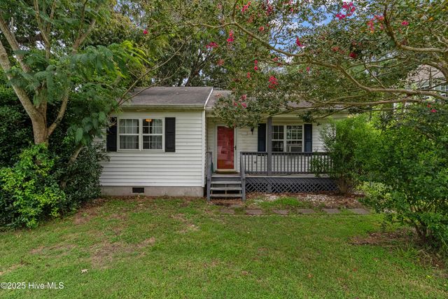 102 Croaker Street, Moyock, NC 27958