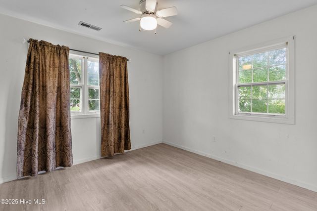 102 Croaker Street, Moyock, NC 27958