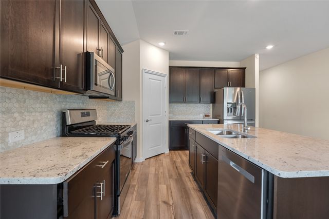 207 Mizuna Drive, Mckinney, TX 75071