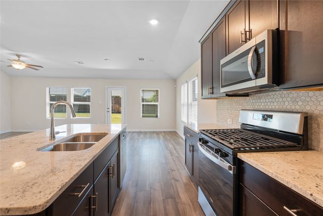 207 Mizuna Drive, Mckinney, TX 75071