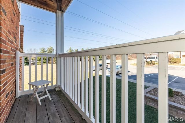 1217 Woodland Point Drive, St Louis, MO 63146