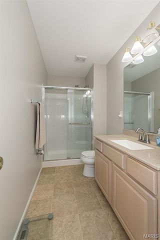 1217 Woodland Point Drive, St Louis, MO 63146