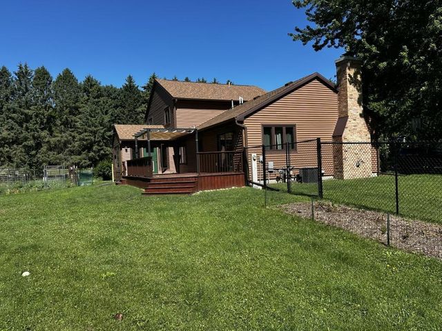2611 Penny Lane, Stoughton, WI 53589