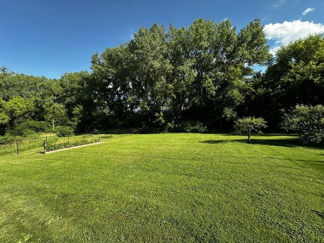 2611 Penny Lane, Stoughton, WI 53589