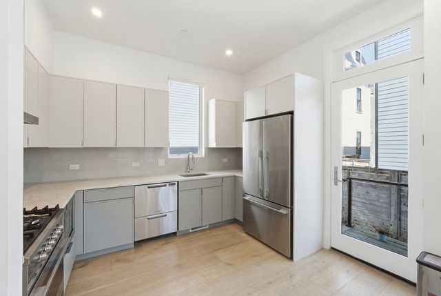 6 Richardson St 6, Cambridge, MA 02139