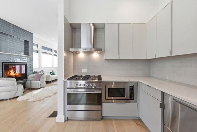 6 Richardson St 6, Cambridge, MA 02139